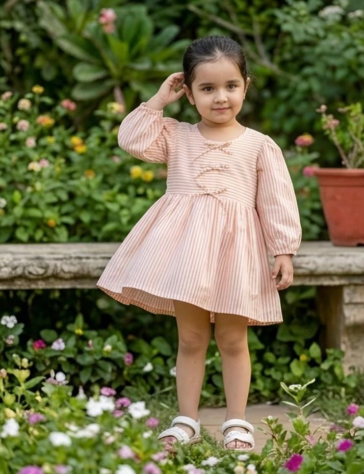 3 little bow dress- Peach