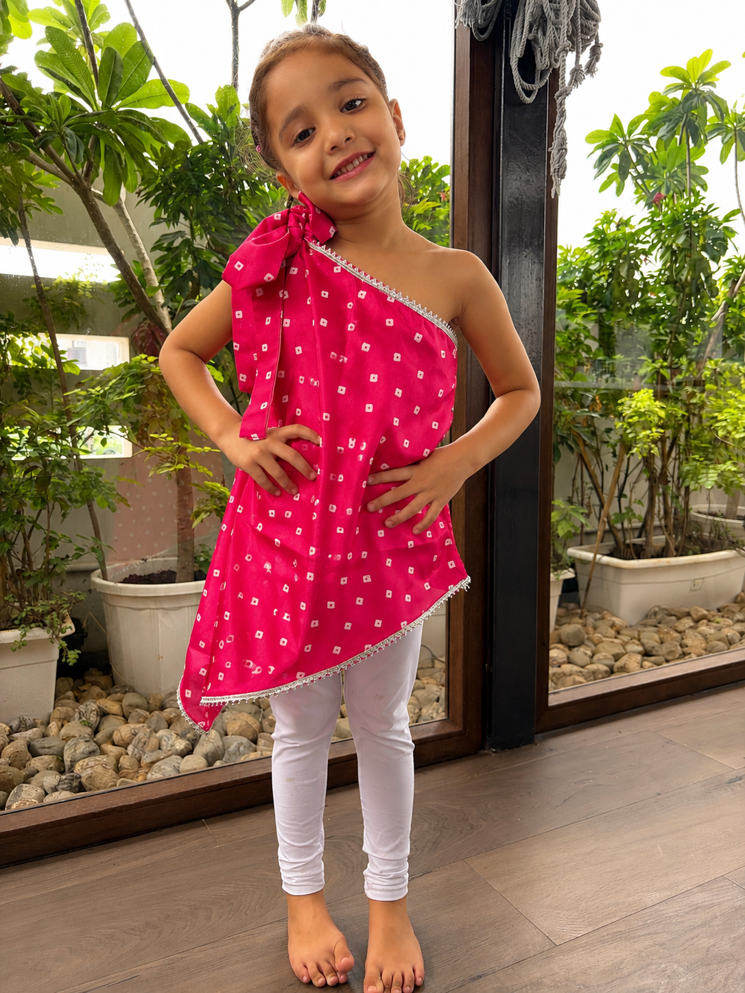 Leher One-Shoulder Top