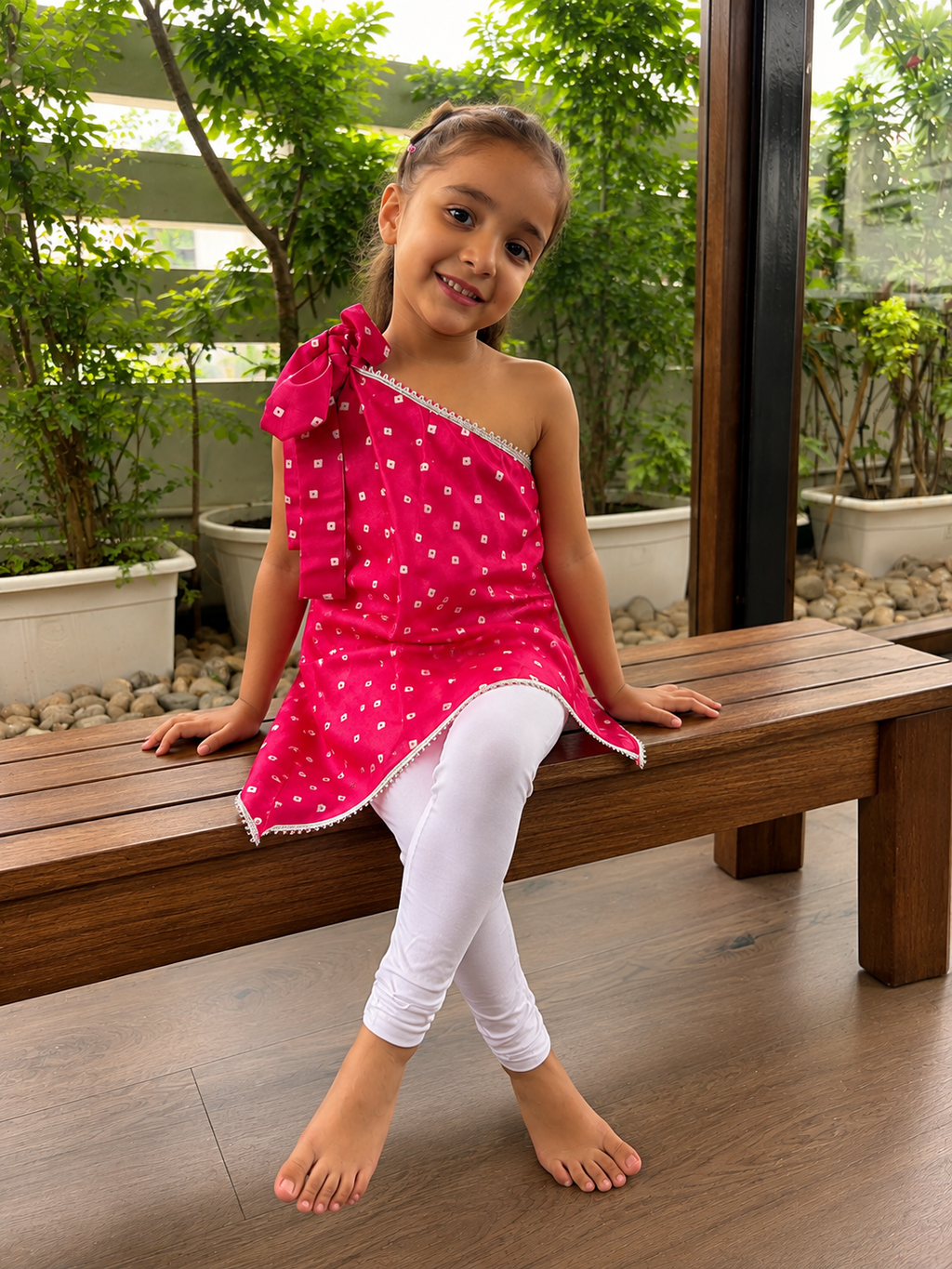 Leher One-Shoulder Top