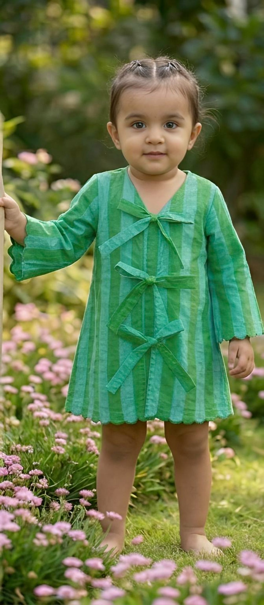 Green Stripes & Bows
