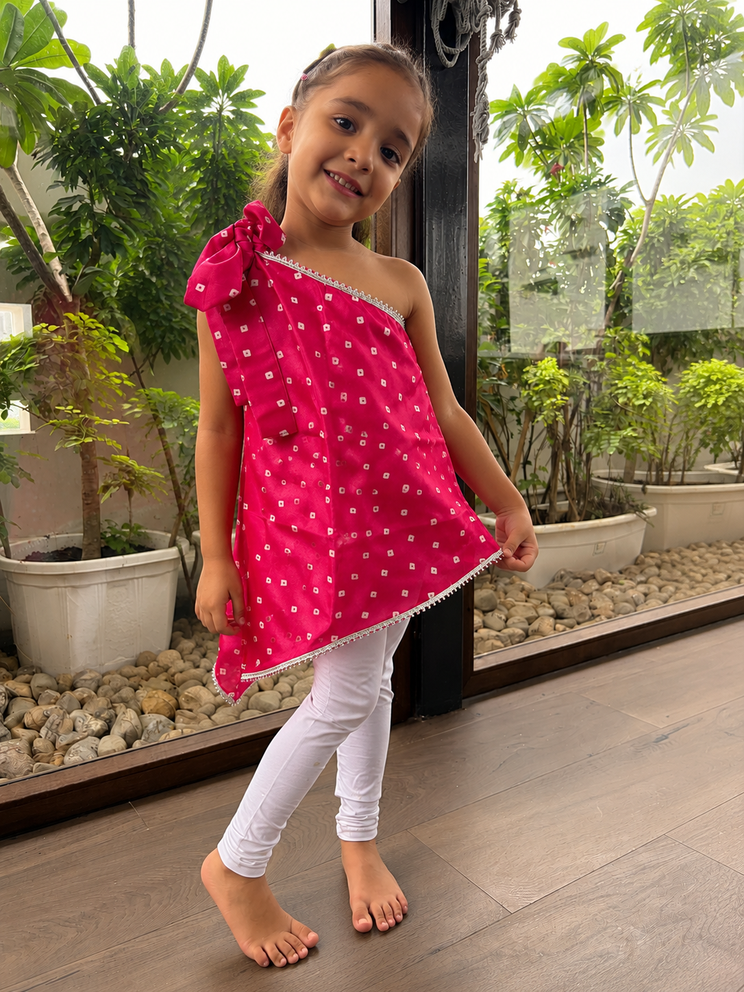 Leher One-Shoulder Top