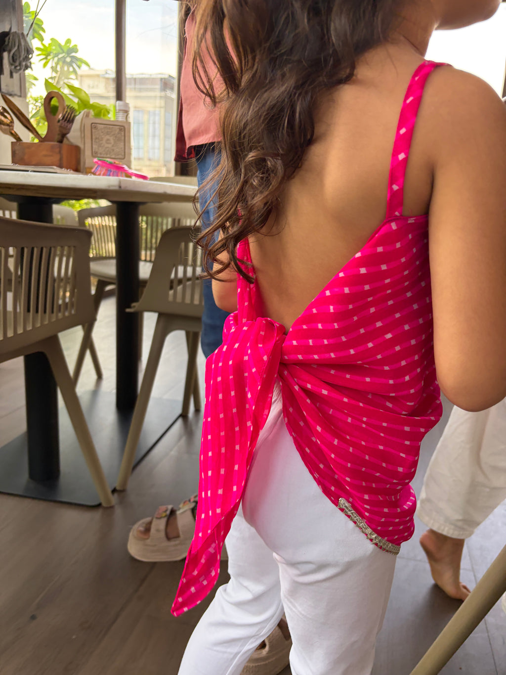 Leher Scarf Top