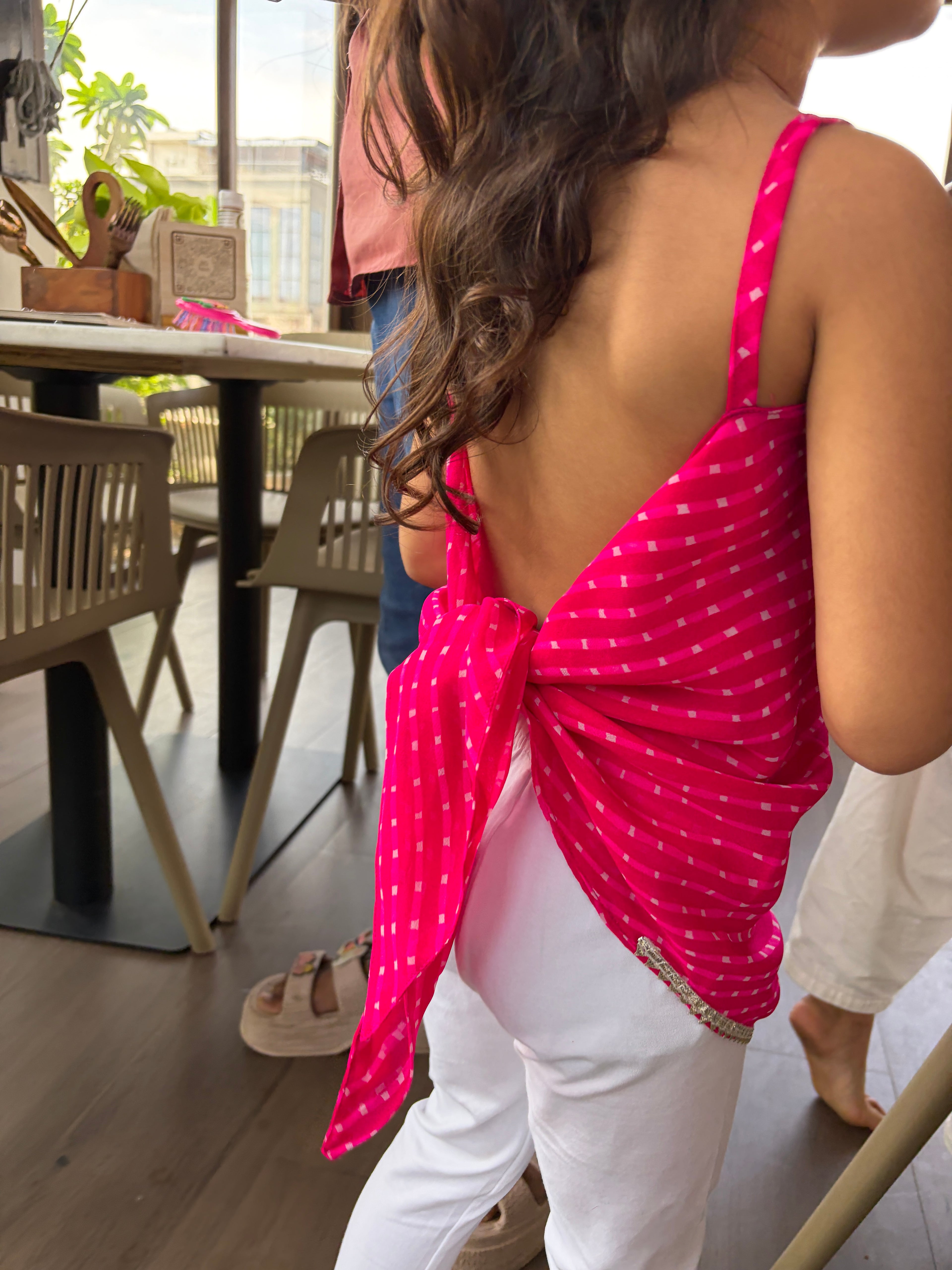Leher Scarf Top