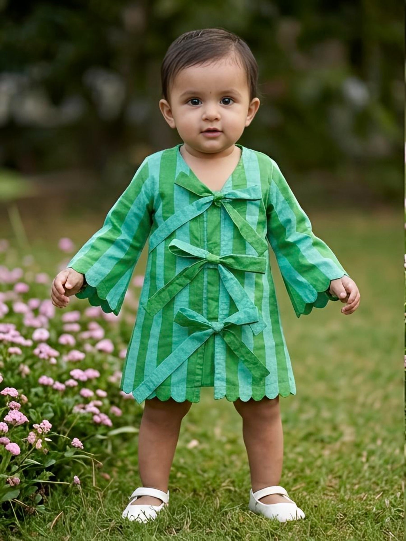 Green Stripes & Bows
